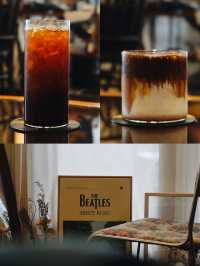 Knock Knock cafe and studio อารีย์ซอย 7 ดีเกินต้าน