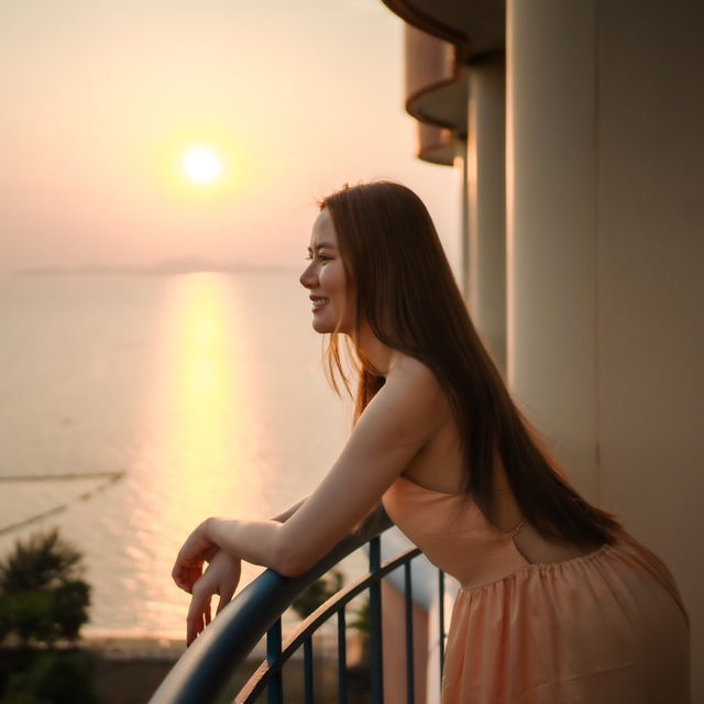 🏝️นอนพัทยาชิลๆ แบบติดหาด สระว่ายน้ำกว้าง 