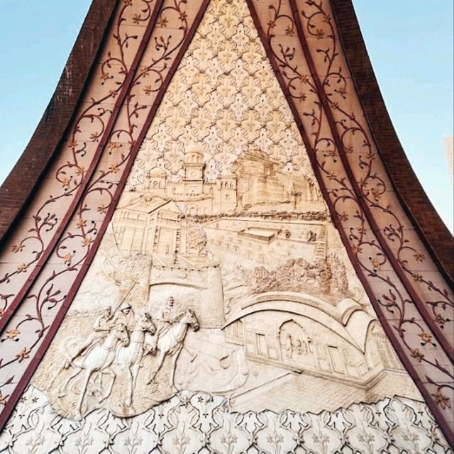 @ THE PAKISTAN MONUMENT.