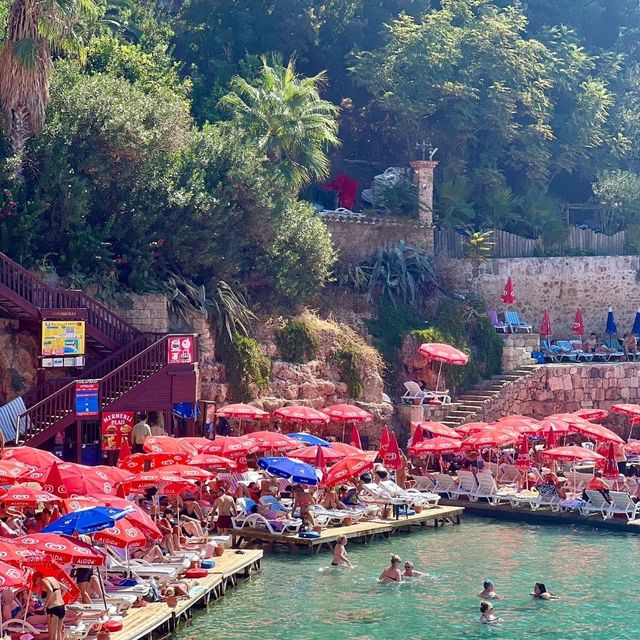 보기만해도 해변에 뛰어들고싶은 메를메를리비치의 매력!🏖️🌊