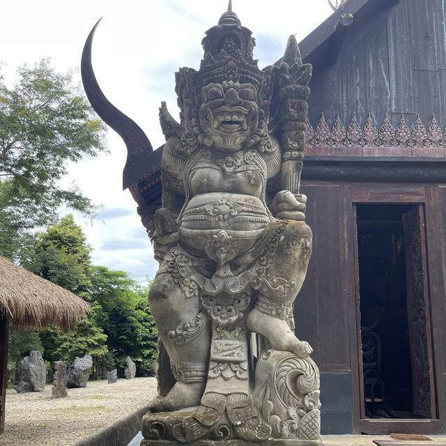 พิพิธภัณฑ์บ้านดำ • เชียงราย