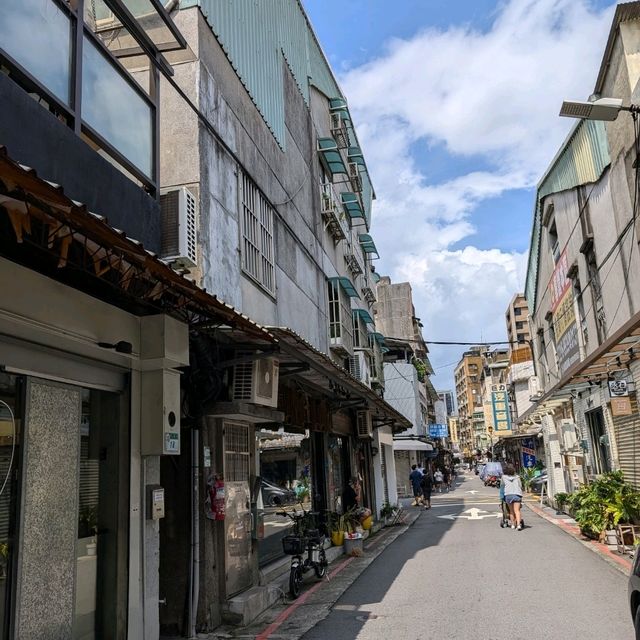 From Chi Feng's Charm to Da Dao Cheng’s Dusk Delight