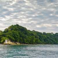  Unraveling the Emerald Isle: A Blissful Havelock Island Getaway
