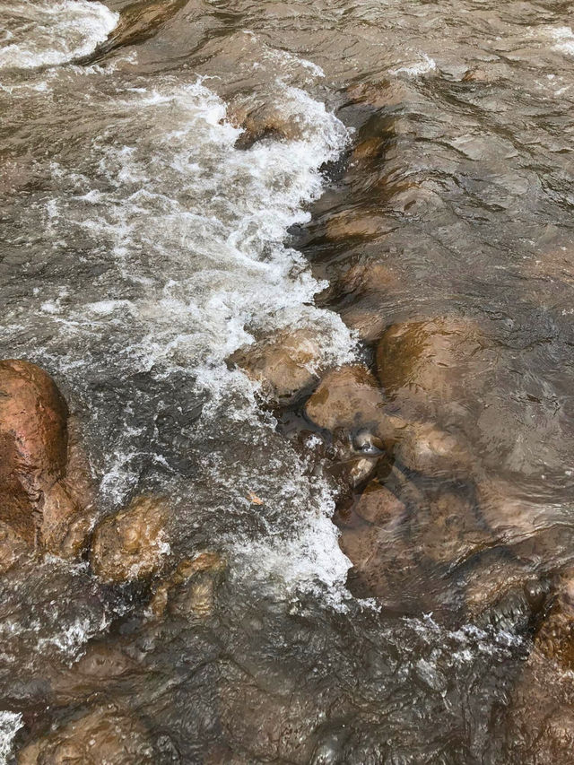 🏞️ บ่อเกลือโบราณ 800 ปี