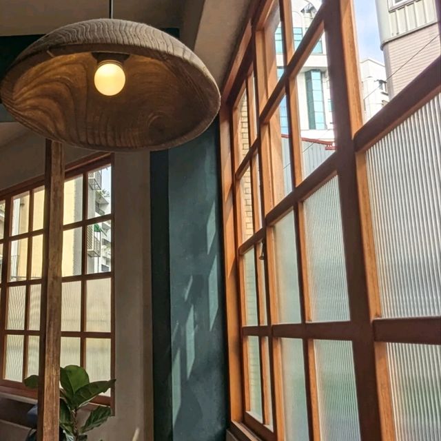 台南小巷弄-日式老宅的侘寂風咖啡：Present Coffee 