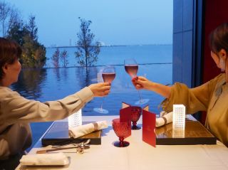 The luxurious Chinese restaurant 'Choyurou' at the urban resort hotel in Aichi