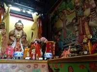 พามาศาลเจ้าจีนฮกเกี้ยนเก่าแก่อายุเกือบ 100 ปี