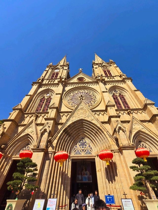 歌德建築瑰寶與宗教文化地標