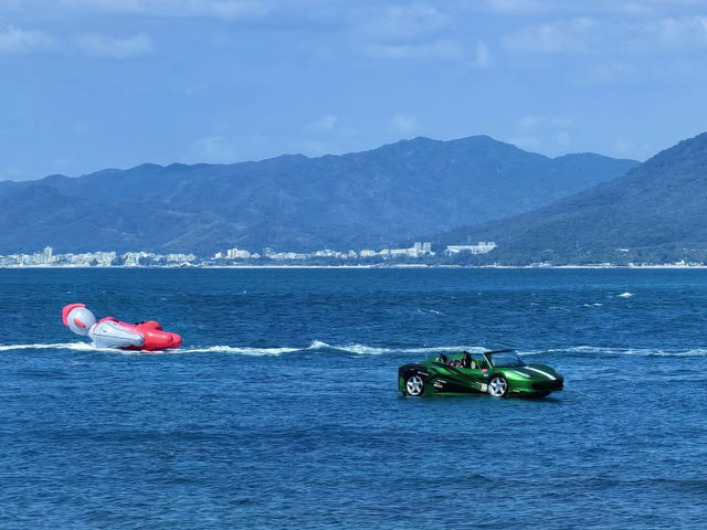 The second largest island in Hainan