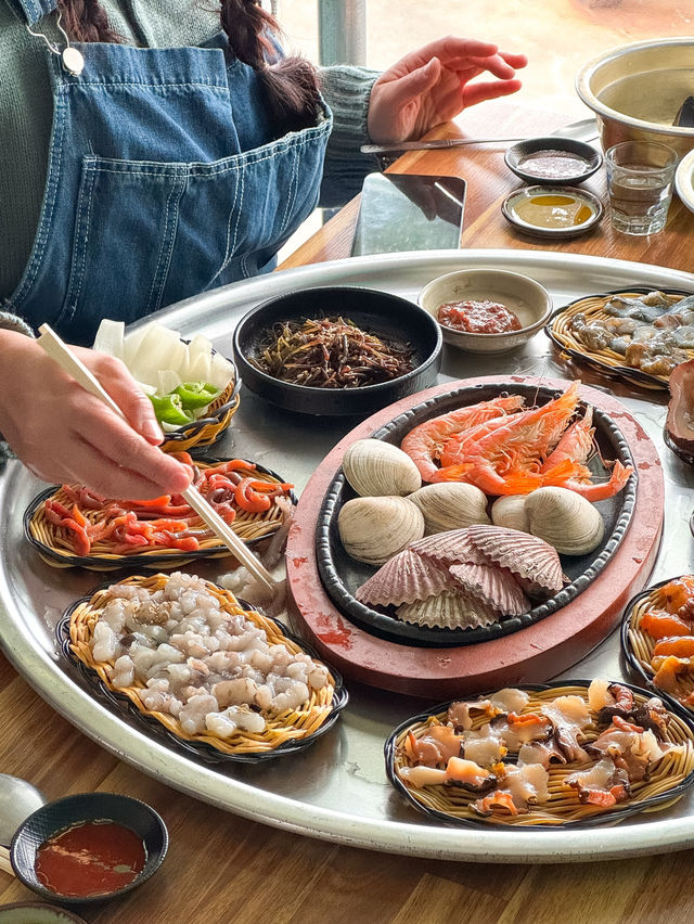 부산으로 여행가면 싱싱한 해산물은 필수지🦐🦑🦪🤍