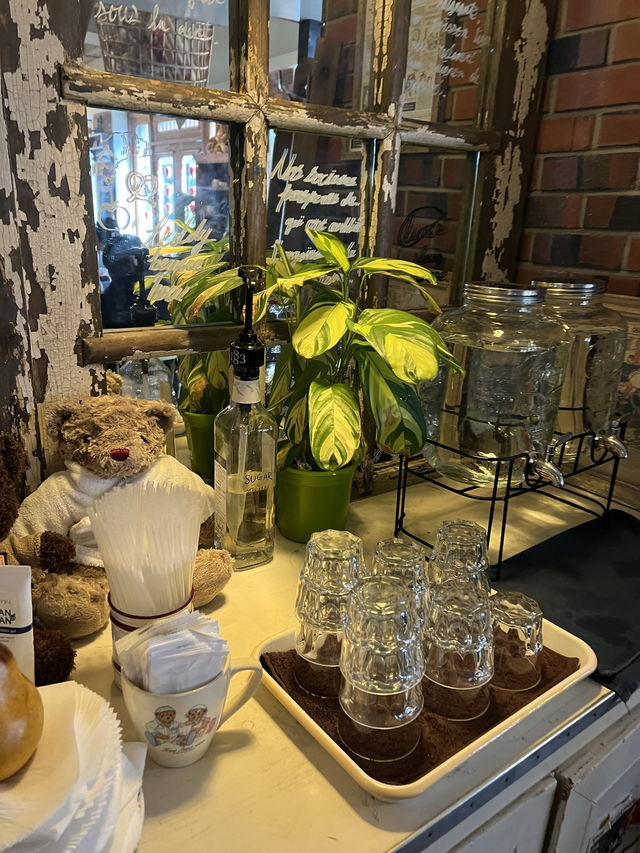 คาเฟ่ Teddy Beurre House 