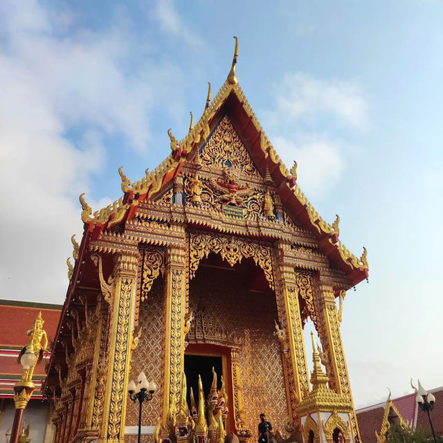 【タイ】🇹🇭 ワットバンプリーヤイクラーン