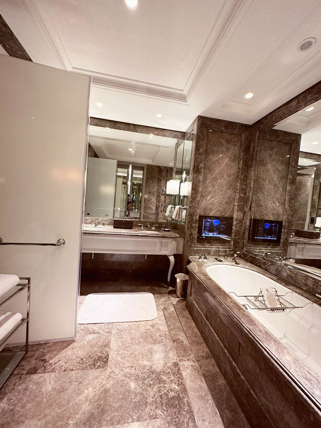 The St. Regis Kuala Lumpur: Timeless Luxury in the Heart of the City