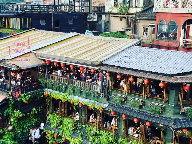 โรงน้ำชาชื่อดังใน #จิ่วเฟิ่น 🍵✨ บรรยากาศดีมากกก ❤️