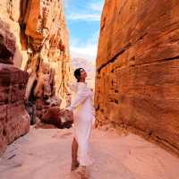 🏜️ Must-Visit Places in Petra, Jordan 🏺