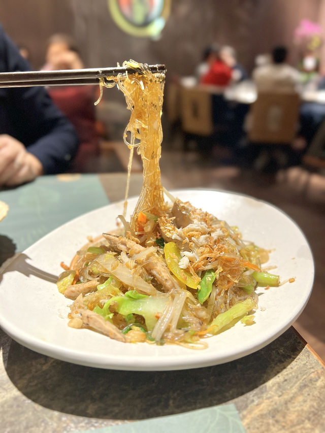 《灣仔抵食泰菜 高質芒果黑白糯米飯🔥》