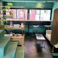 10 DIXANS NINGYOCHO: A Cozy Café in the Heart of Ningyocho