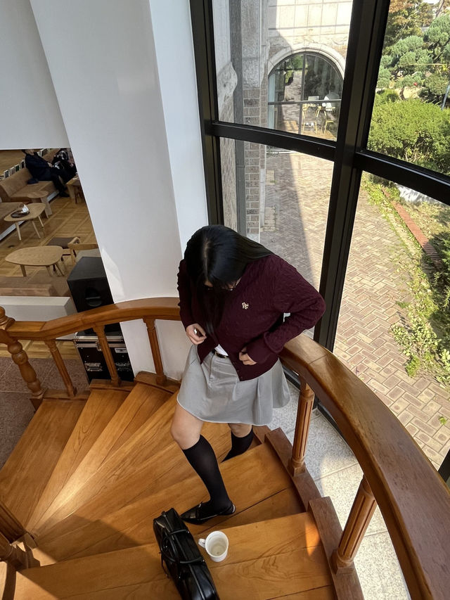 이런 곳이 경기도 시흥에 있었다니? 엄청난 규모의 북카페📚