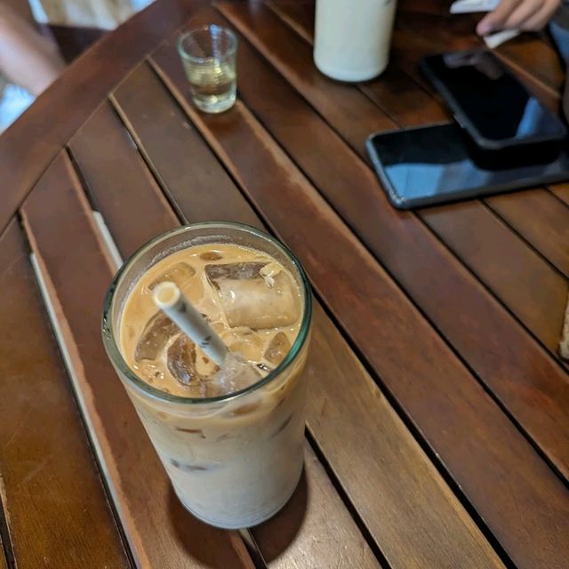 nice laidback looking cafe