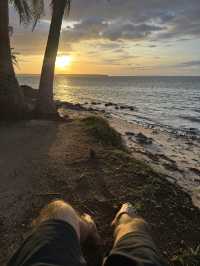 SOLO BEACH CAMP: NOISE OF THE WAVES