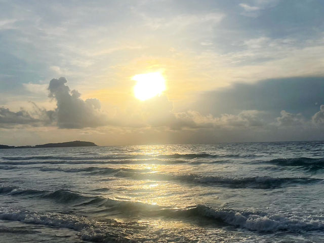 พระอาทิตย์ขึ้นที่หาดเฉวง 🌥️