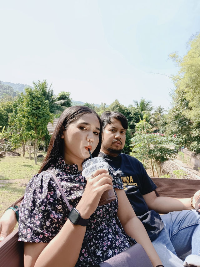 คาเฟ่ลับๆ สวนผึ้ง ริมลำธาร หมู่บ้านมอญห้วยน้ำใส🍃