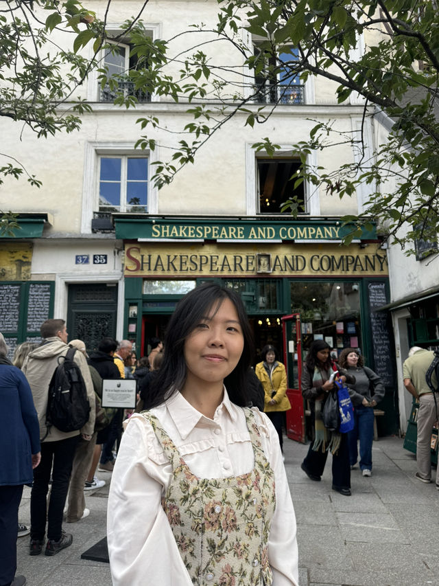 🌸 Springtime in Paris – A City in Bloom