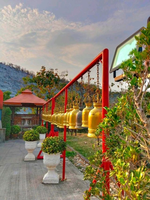 วัดเขาทำเทียม พุทธศิลป์แห่งสุพรรณบุรี
