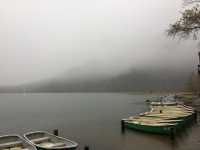 ชิลกลางสายหมอก พักใจกลางธรรมชาติที่ Yuno Lake