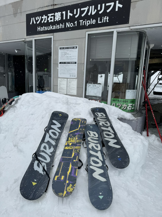 享受2025最後的雪季石打丸山滑雪場
