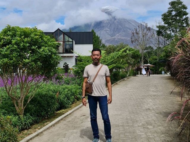 The Essence of Sumatra: Medan’s Heritage, Berastagi’s Highlands, and Lake Toba’s Majestic Serenity 