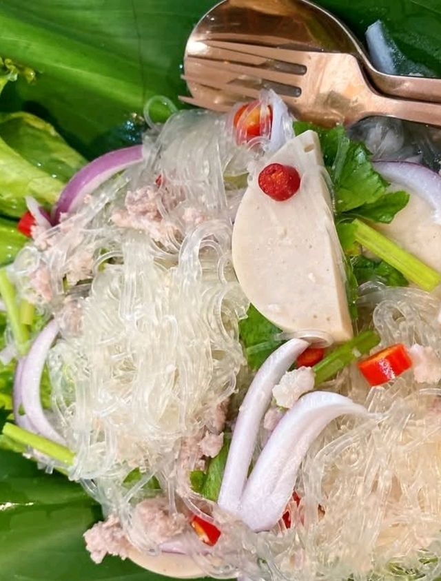 ปิ่นโต cafe & eatery 