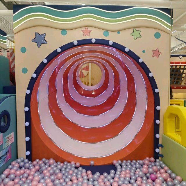 Sunday Island playhouse室內遊樂場