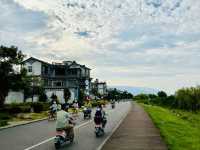 Where Water Wanders Slowly—The Still Beauty of Qingbixi