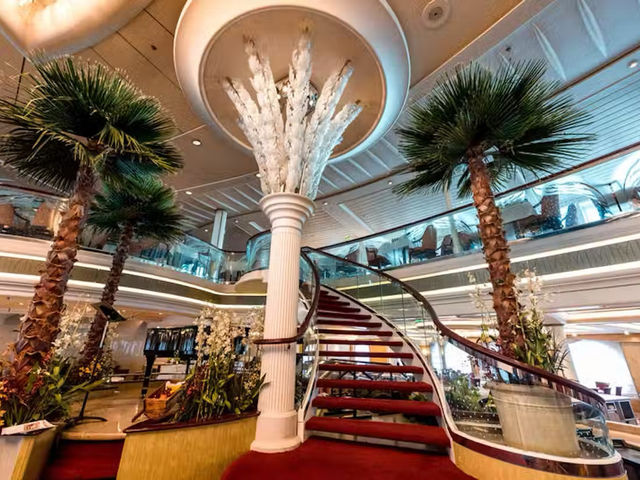 Rhapsody of the Seas 🎶: A Solo Traveller’s Harmonious Escape!