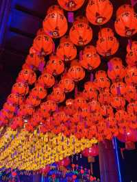 When tradition meets neon magic — Kek Lok Si lights up the New Year like no other!
