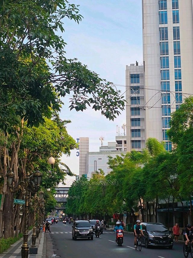 Tunjungan Street, Surabaya