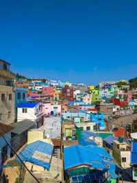 🏘️ 감천문화마을, 부산의 알록달록한 예술 마을!
