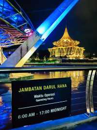 Darul Hana Bridge: Kuching’s Iconic Pedestrian Gateway and Instagram Favorite