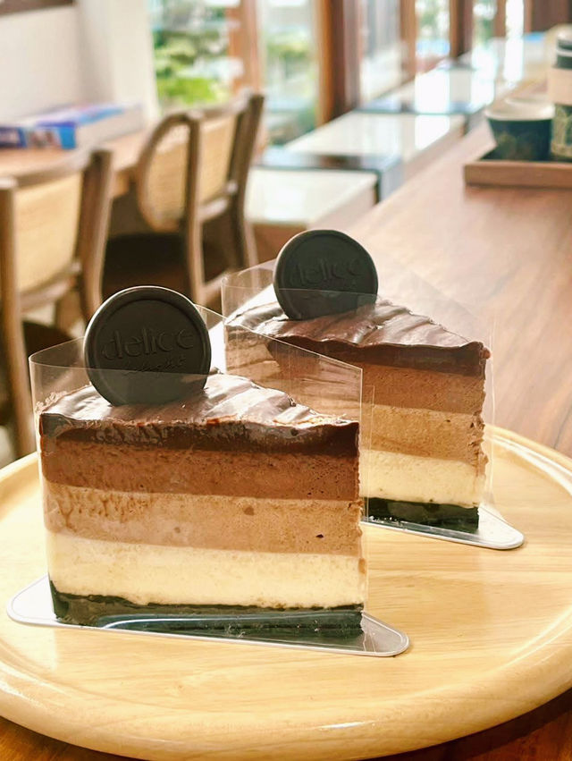 Delice Delight (เดลิซ ดีไลท์) คาเฟ่สไตล์มินิมอล