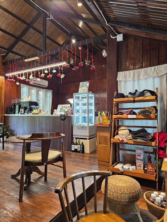 บ้านบ้านคาเฟ่ | มหาสารคาม