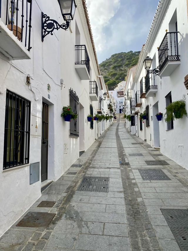 A Day in Mijas – White Walls, Blue Skies & Andalusian Calm