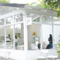 New Day Cafe Bakery Space อ่างทอง