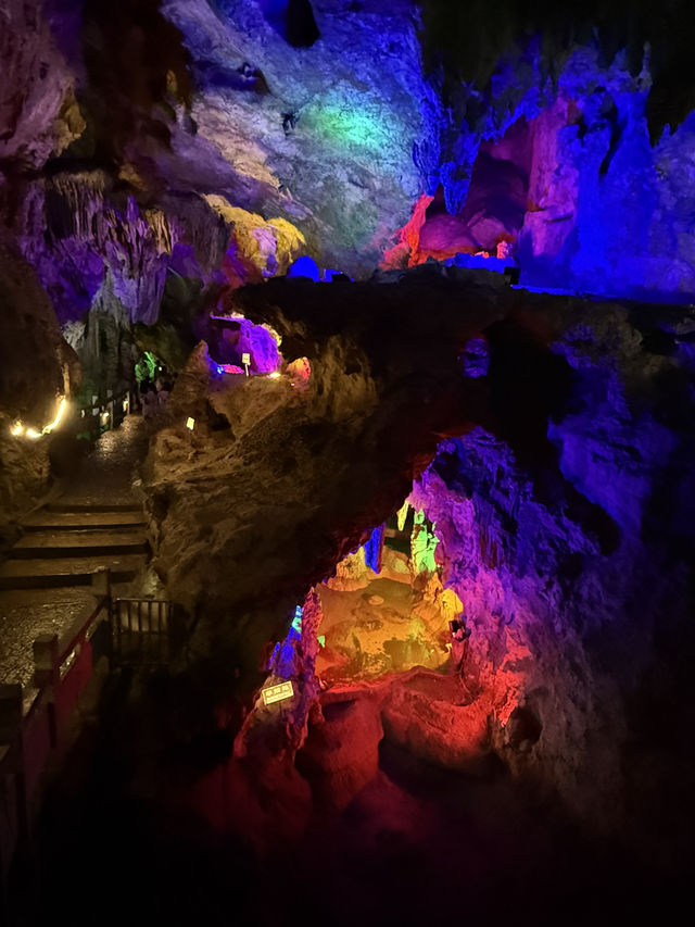 เที่ยวถ้ำเงิน Silver cave ถ้ำที่สายมูไม่ควรพลาด