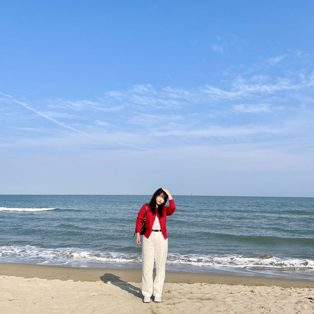 맨발로 걸어보는 송정해수욕장