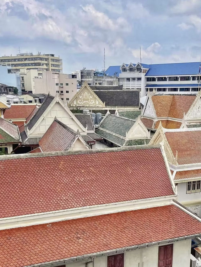 เที่ยว วัดไตรมิตรวิทยาราม วรวิหาร กรุงเทพ