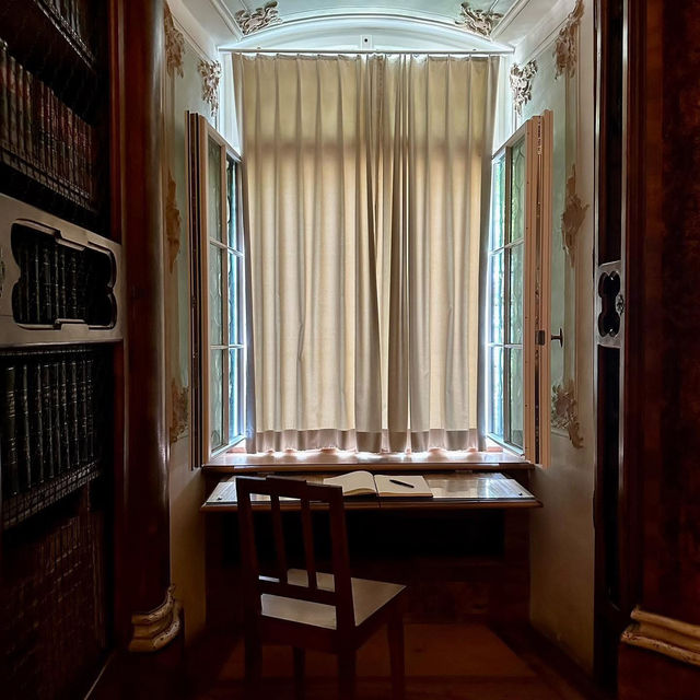 Step Into a Literary Paradise: The Abbey Library of Saint Gall – Switzerland’s Oldest Treasure