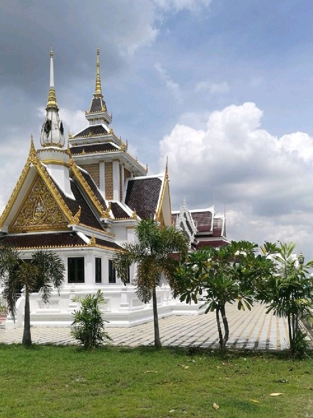 Wat Ku วัดกู้ วัดพระนางเรือล่ม ปากเกร็ด นนทบุรี