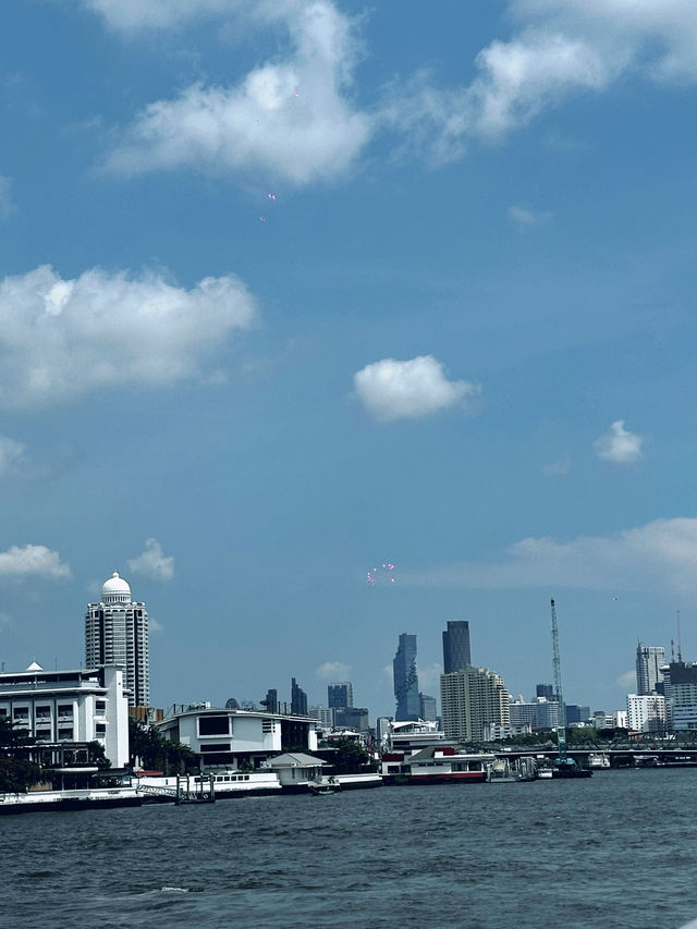 Bangkok Riverside affordable accommodation 
