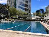 Makati Shangri-La Manila